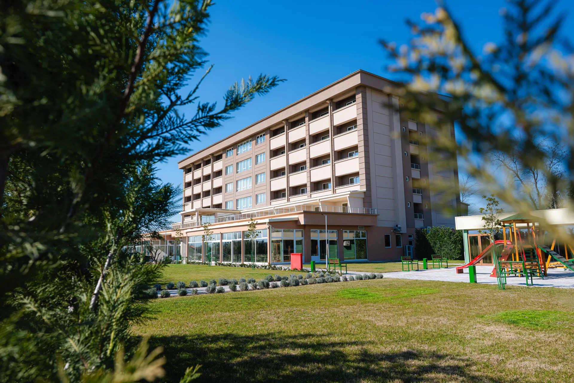 Exterior view of Oaza home - main facade